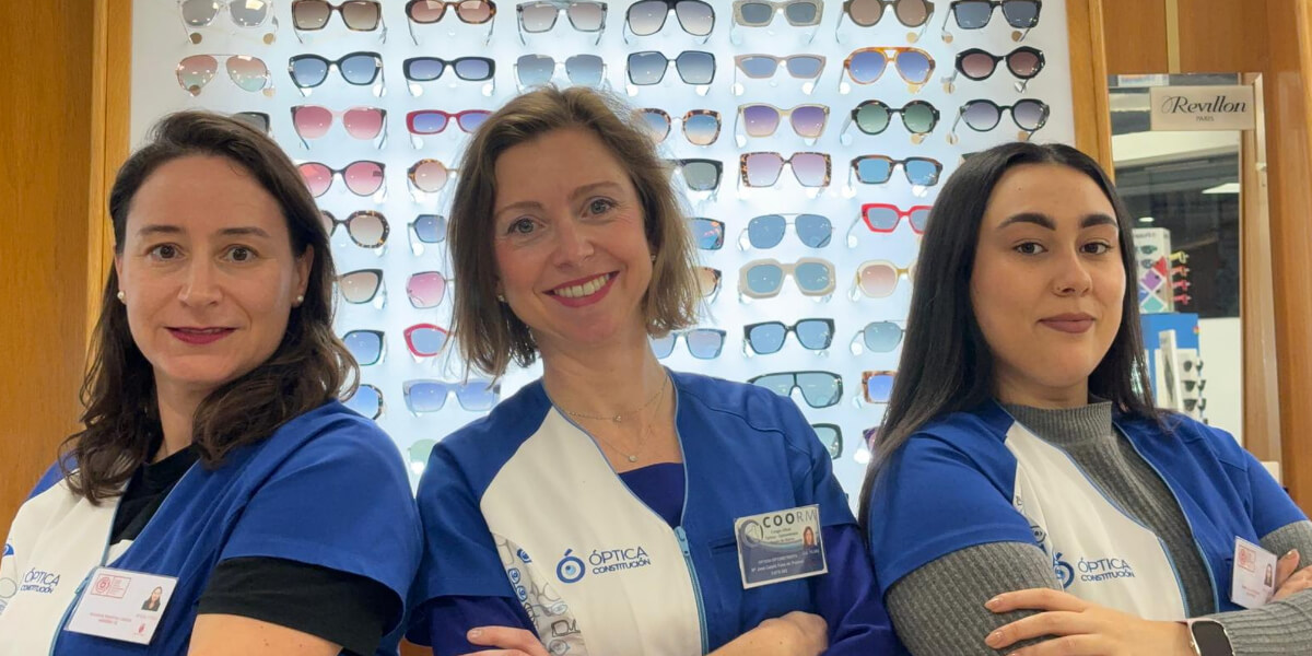 equipo-optometristas-optica-constitucion-murcia-centro equipo opticas y optometristas optica constitución en el centro de murcia